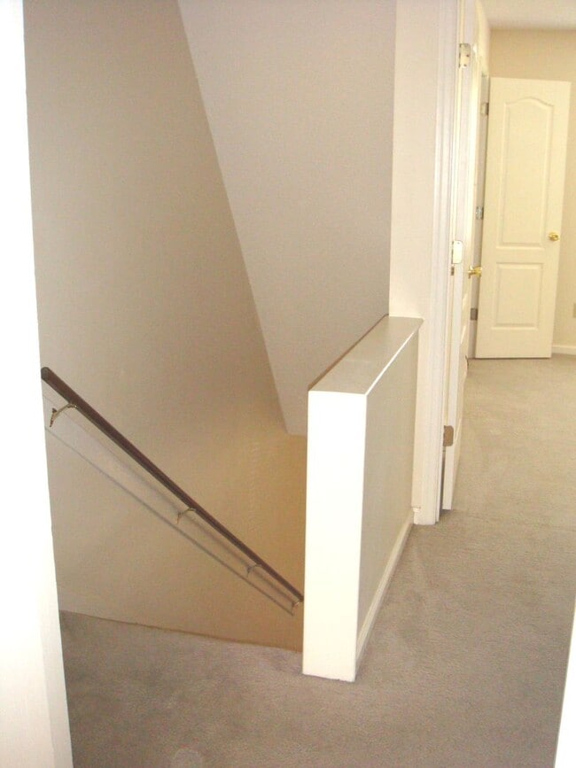 Building Photo - 1537 Woodard St