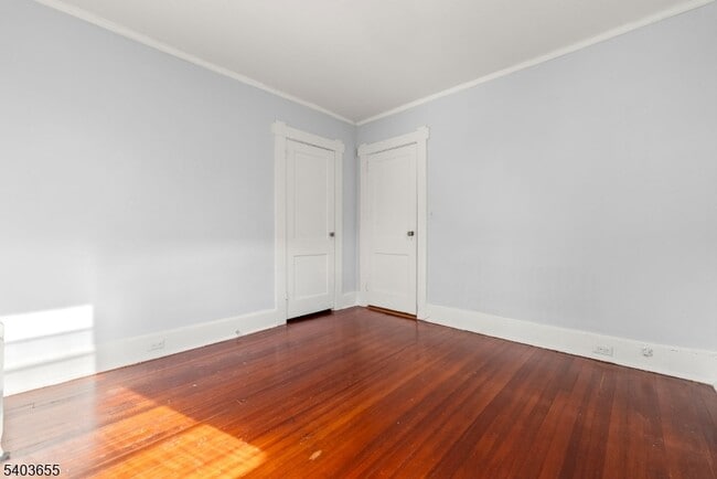 Building Photo - 226 Park St