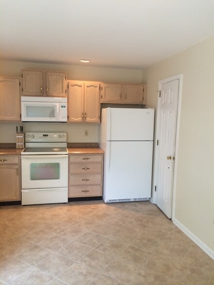Building Photo - 1520 Tussey Ct