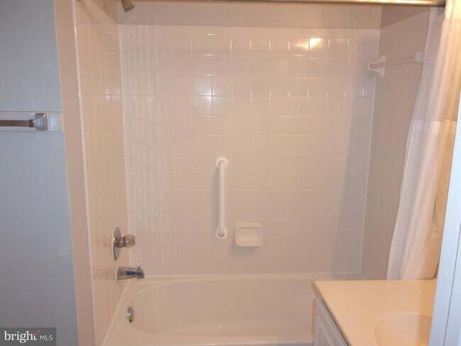 Building Photo - 11844 Breton Ct