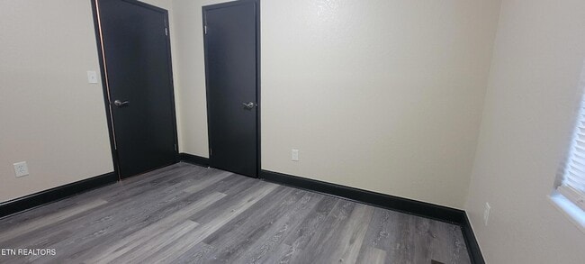 Building Photo - 710 Dailey Ave