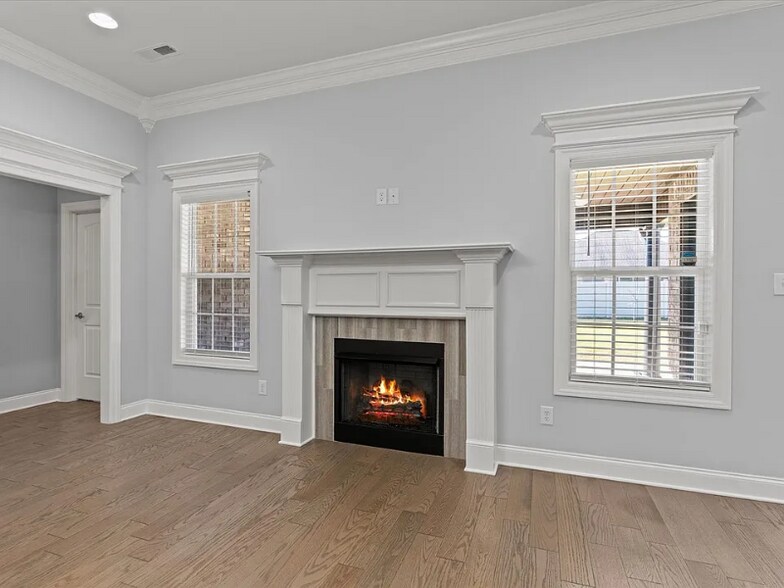 Building Photo - 27998 Cross Gate Dr