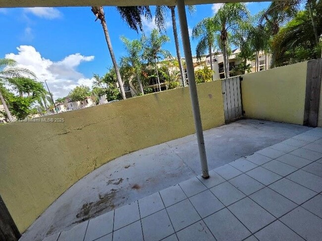 Building Photo - 8824 SW 130th Ct