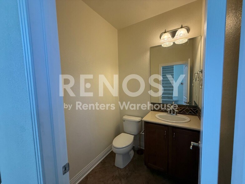 Building Photo - 5158 Silver Feather Cir