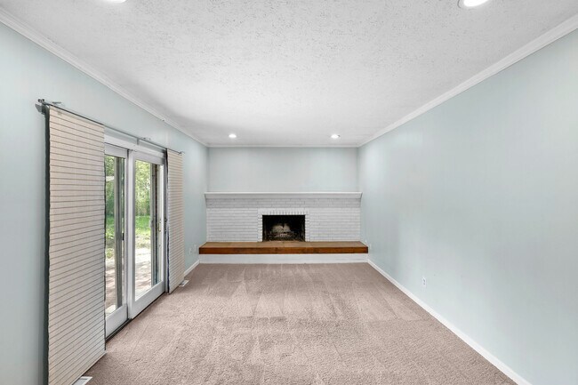 Building Photo - 273 Mc Kinley Dr
