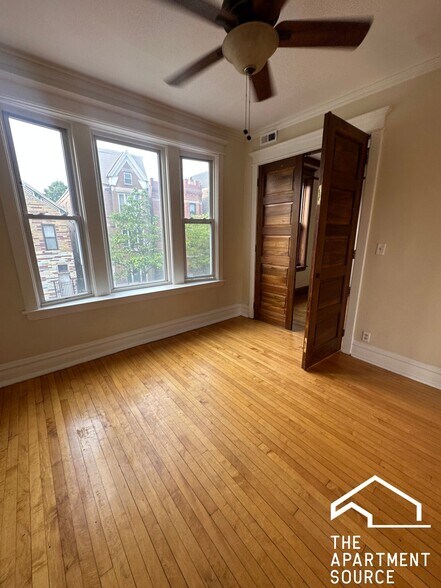 Building Photo - 2241 W 21st St