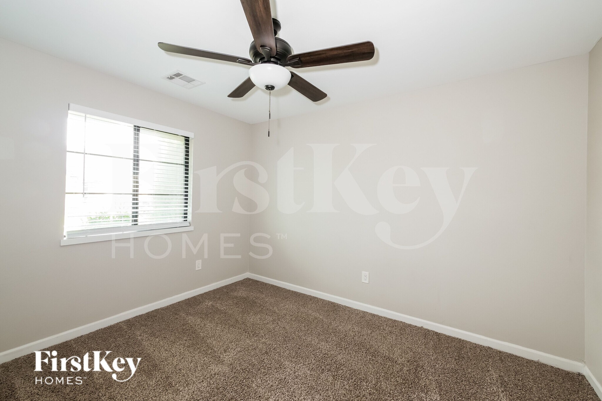 Building Photo - 15940 Aparados Wy