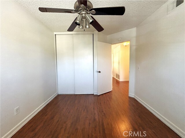 Building Photo - 3214 Canary Ct
