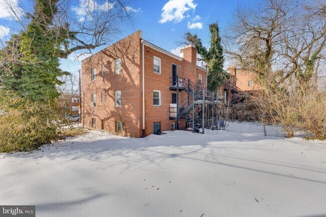 Building Photo - 508 Brandywine St SE