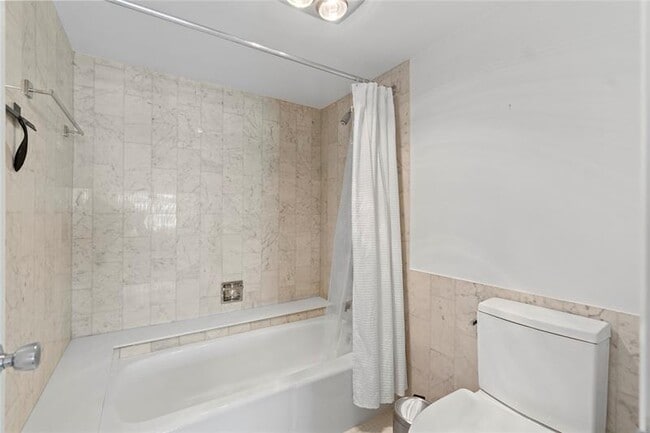 Building Photo - 3500 Galt Ocean Dr