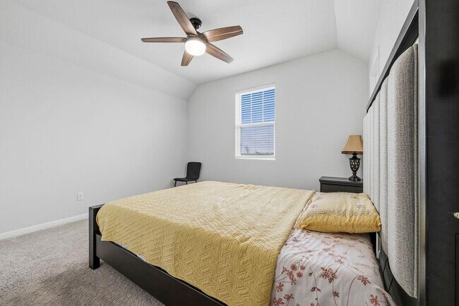 Building Photo - 17616 Chino Ln