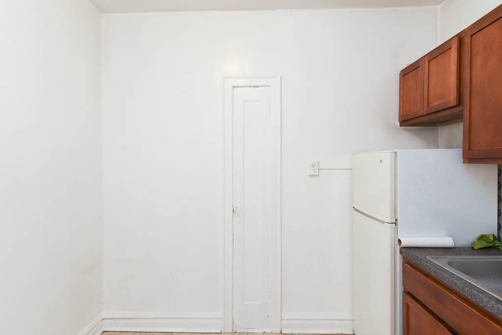 Building Photo - 4838 N Damen Ave