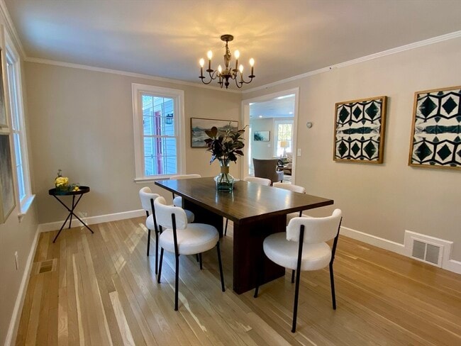 Building Photo - 16 Sears Rd