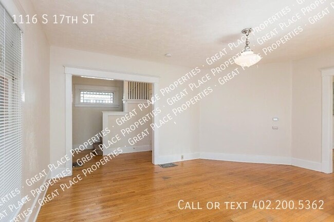 Building Photo - 1116 S 17th St