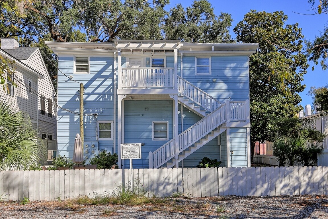 Building Photo - 303 W Park Ave