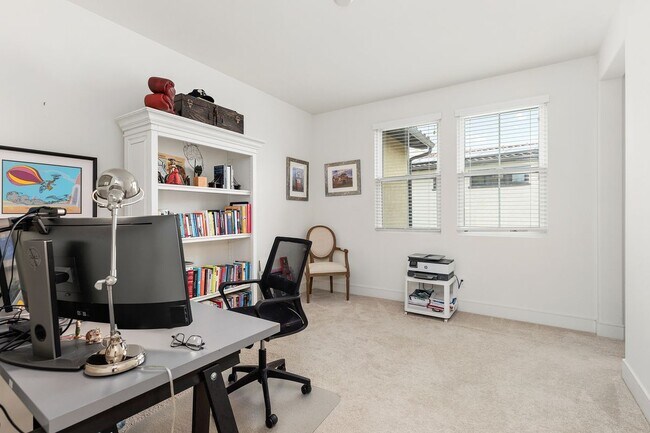 Building Photo - 6640 Solterra Vista Pkwy