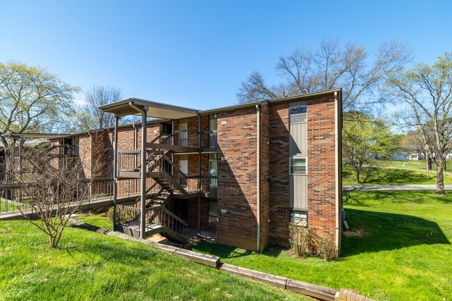 Building Photo - 431 Canberra Dr