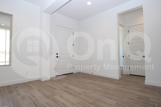Building Photo - 32095 N 126th Ave