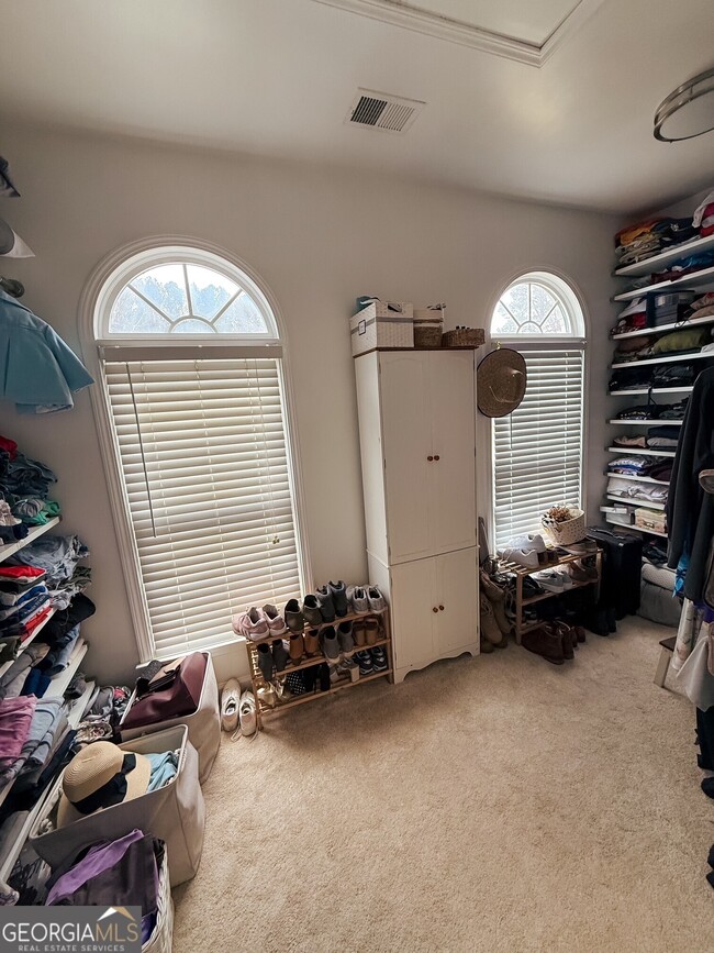 Building Photo - 109 Holly Springs Dr