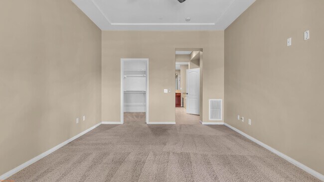 Building Photo - 1021 Via Fortuna