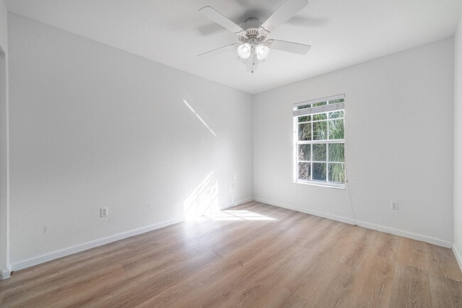 Building Photo - 4109 Macarthur Palm Trail