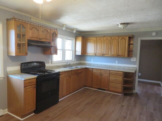 Building Photo - Dinwiddie County