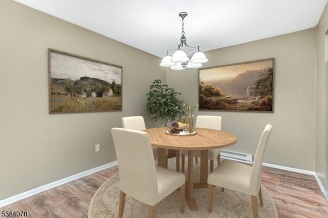 Building Photo - 807 Eves Dr