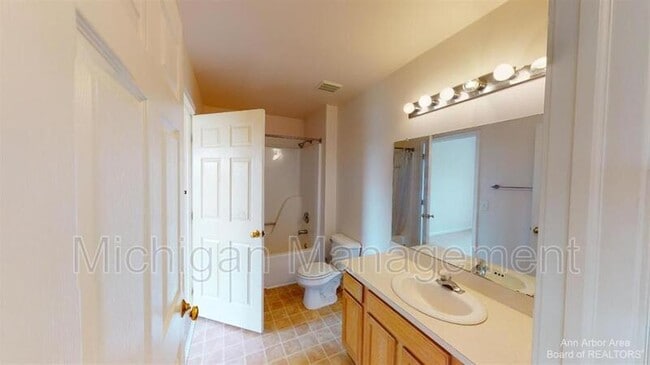 Building Photo - 3107 Promenade Cir