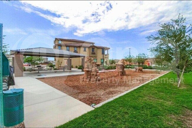 Building Photo - 1255 N Arizona Ave