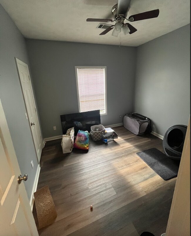 Building Photo - Convenient Starkville Home with 2-Car Garage