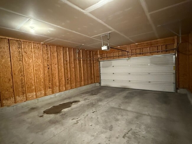 Building Photo - 3 bedroom 2 bath in Washburn Rural District
