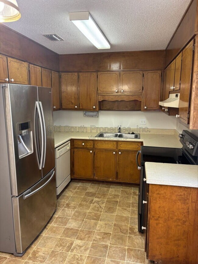 Building Photo - 6427 Lanier Dr