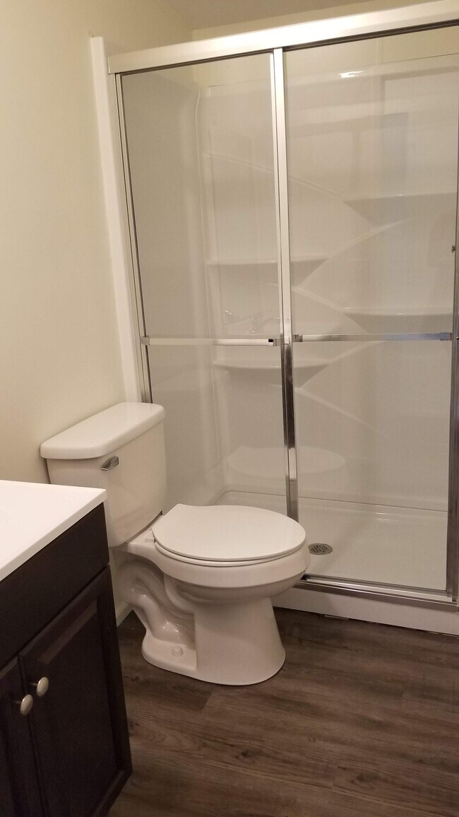 Building Photo - 135 Jo-Katherine Ln