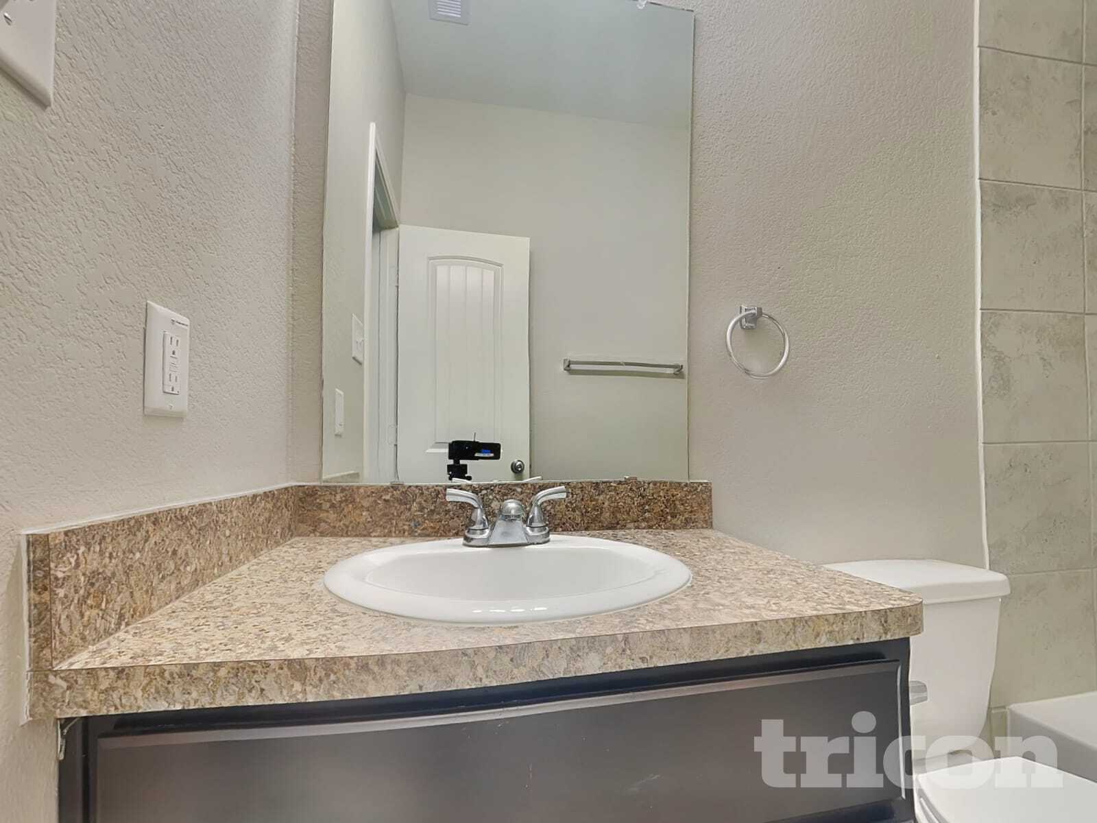 Building Photo - 15607 Jackie Robinson Rd