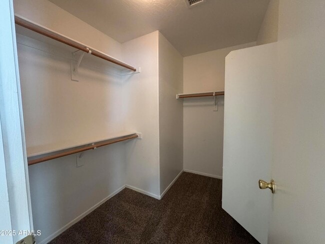 Building Photo - 926 S 241st Ave