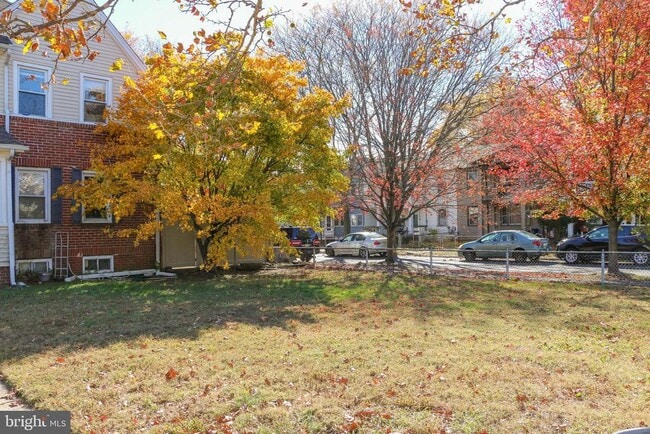 Primary Photo - 2004 Trenton Ave