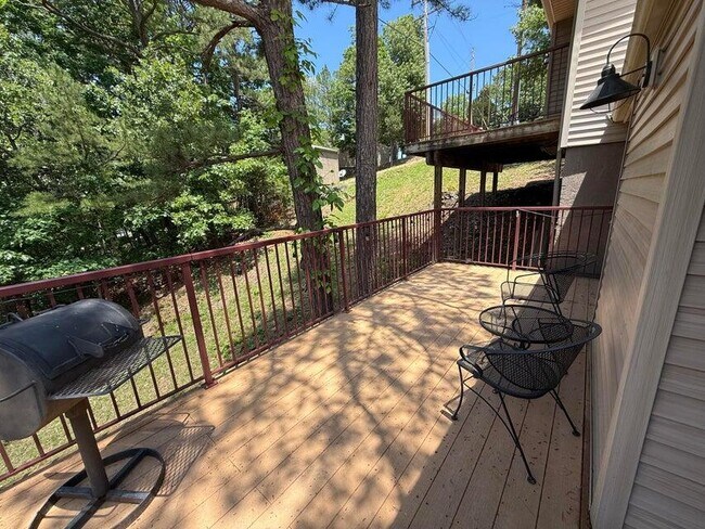 Building Photo - 393 Ozark Mountain Resort Dr