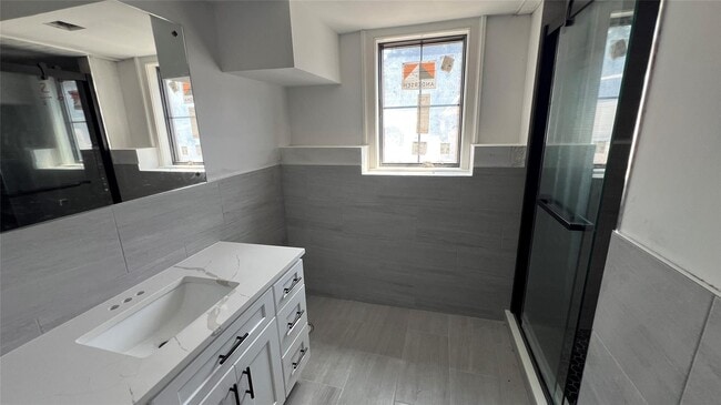 Building Photo - 38 Elmwood Ave