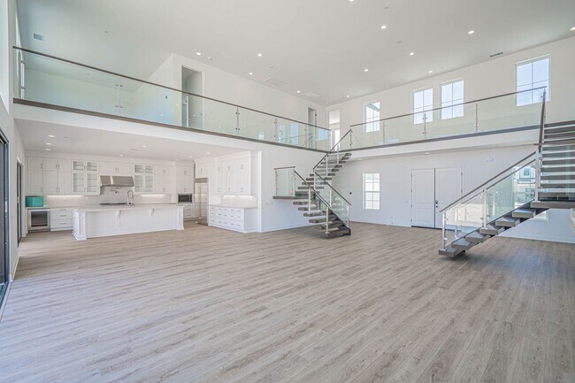 Building Photo - Spacious 5-Bedroom Home with Community Ame...