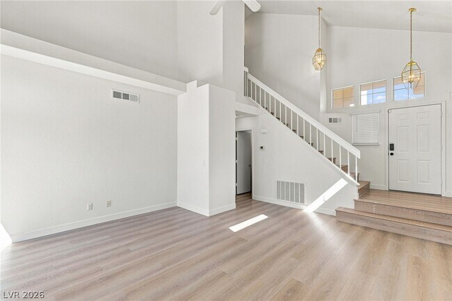 Building Photo - 9337 Mist Flower Cir