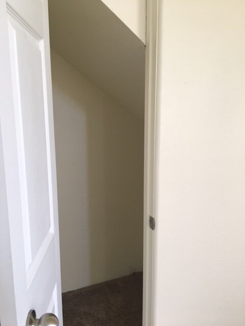 Building Photo - sax1823/1825