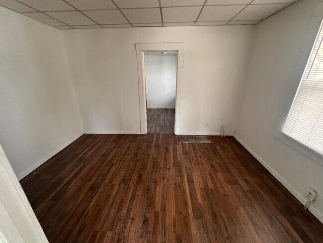 Building Photo - 68 N 7th Ave