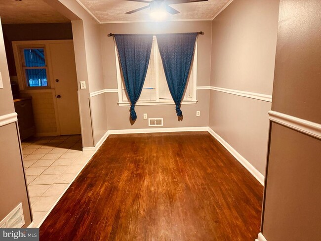 Building Photo - 2111 Vailthorn Rd