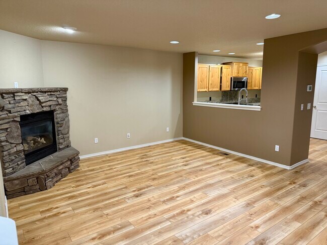 Building Photo - 20565 Sun Meadow Way