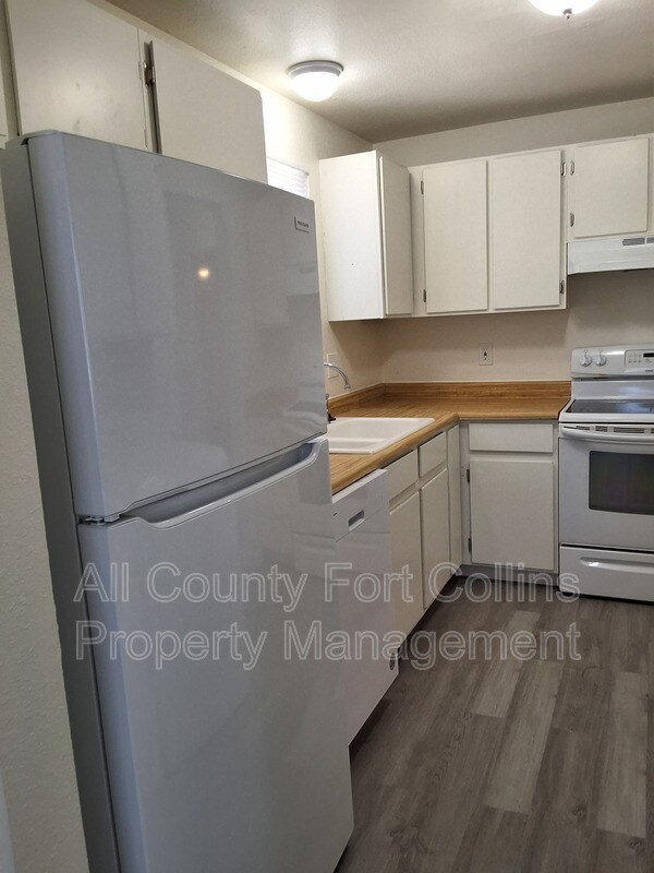 Building Photo - 1716 Erin Ct