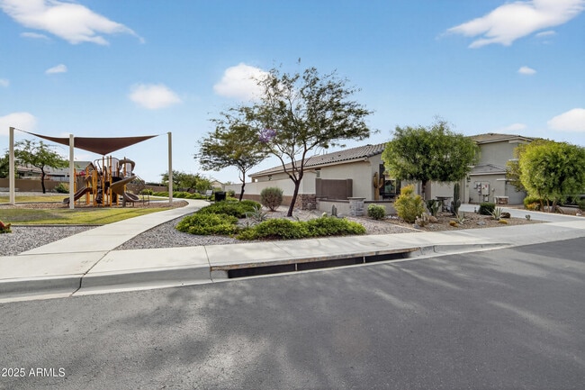 Building Photo - 17763 W Granite View Dr