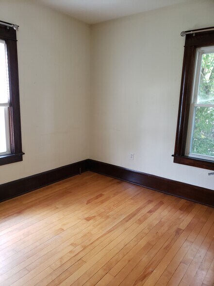 Building Photo - 12 Platt St