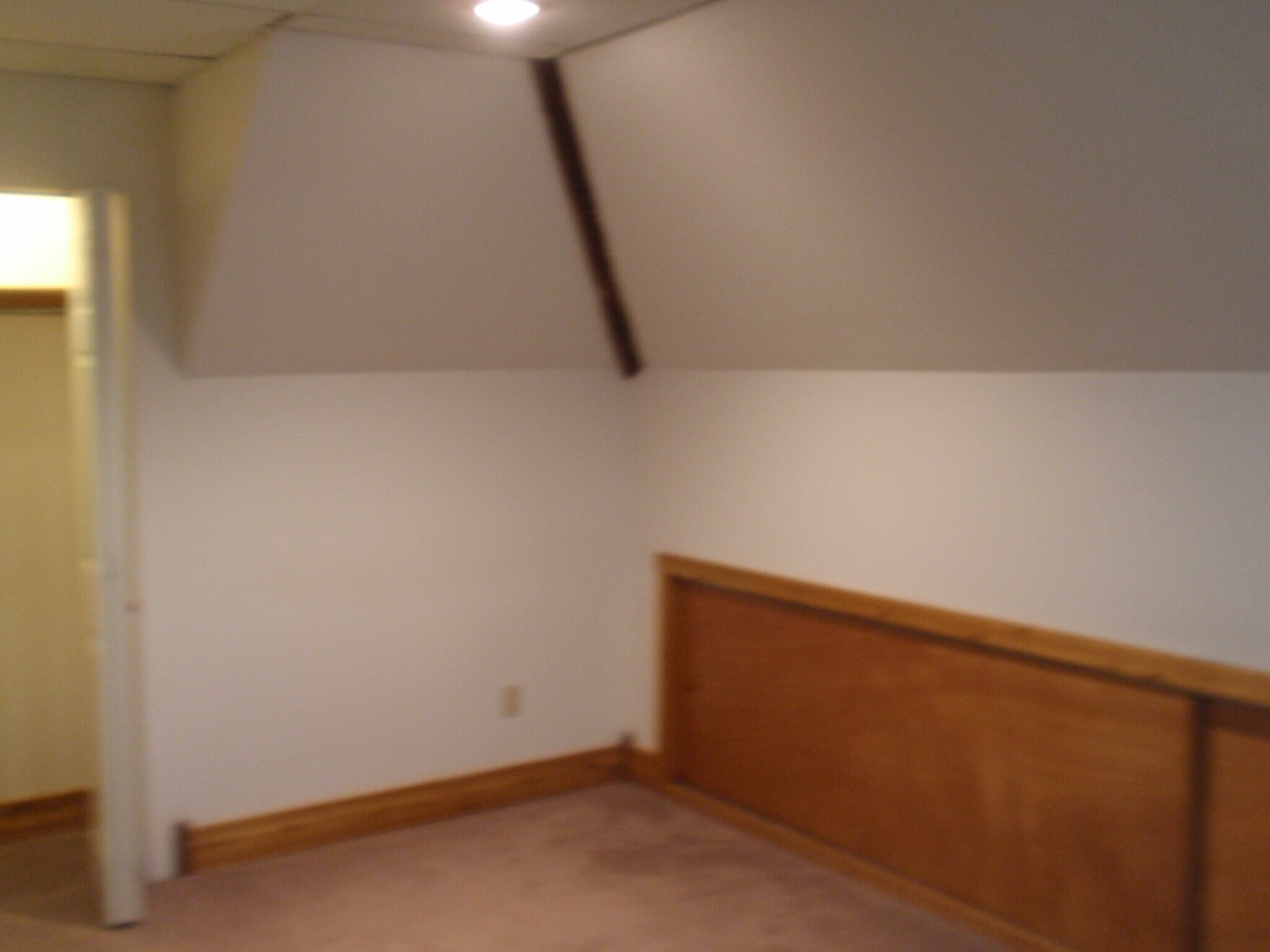 Building Photo - 27 N Franklin St