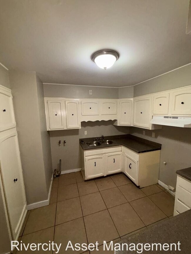 Building Photo - A Must See In 38111 !!!!! Section 8 Welcom...