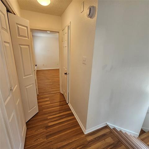 Building Photo - 1400 Darr St
